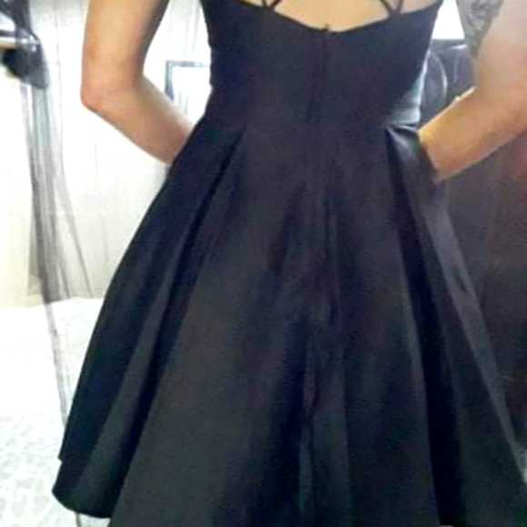 BLONDIE NIGHTS DRESS - Picture 4 of 12